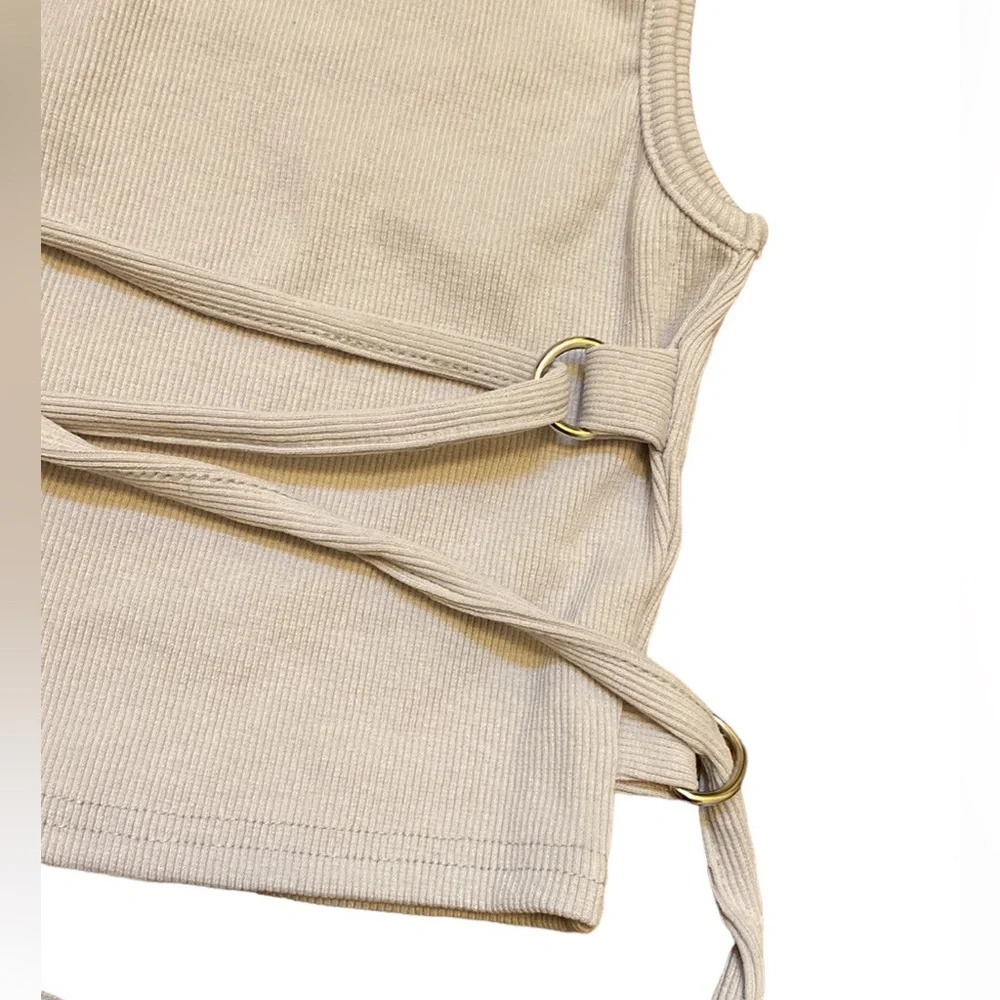 Papermoon Ribbed Crop - Picture 4 of 5